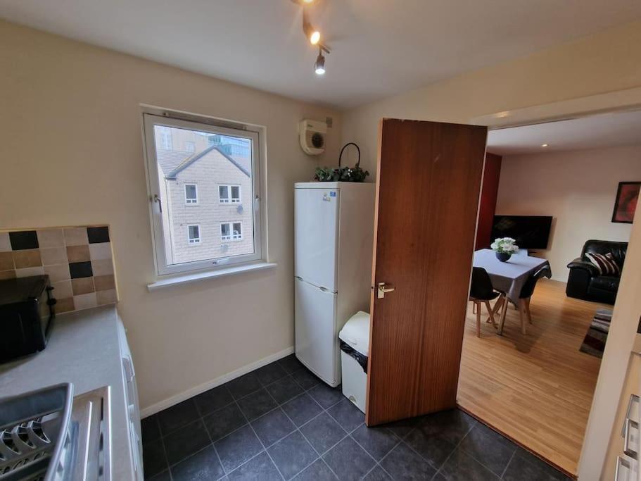 Granite Getaways - Union Skyview Apartment Aberdeen Bagian luar foto