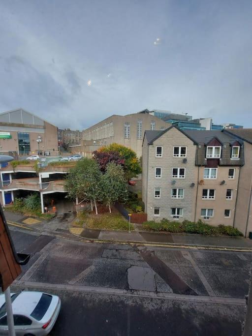 Granite Getaways - Union Skyview Apartment Aberdeen Bagian luar foto